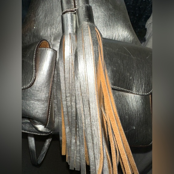 Theresa Sanchez 100% Leather Silver Metallic Backpack - Picture 6 of 6